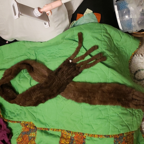 Mink scarf - Picture 1 of 3